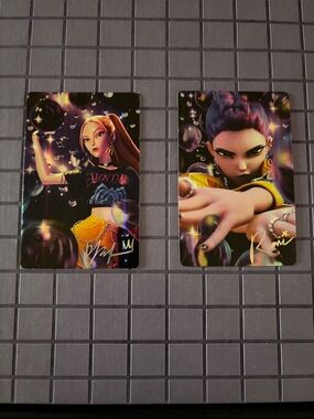 KPDH BUNDLE ! McDonald’s x Huntrix cards